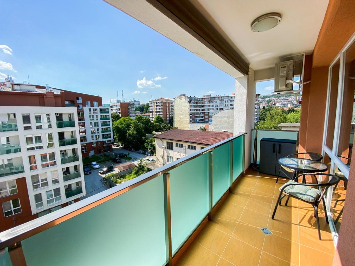 Happy Town Apartments Veliko Tarnovo Exterior photo