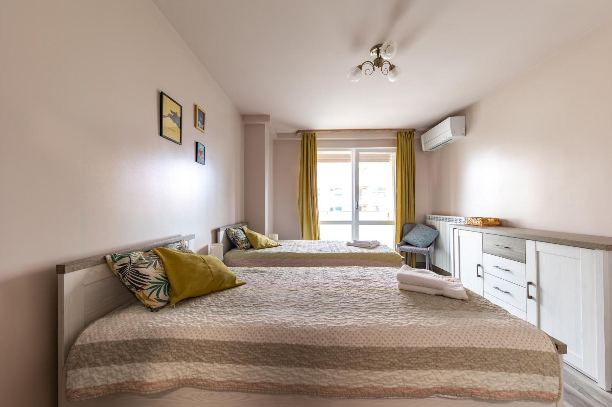 Happy Town Apartments Veliko Tarnovo Exterior photo